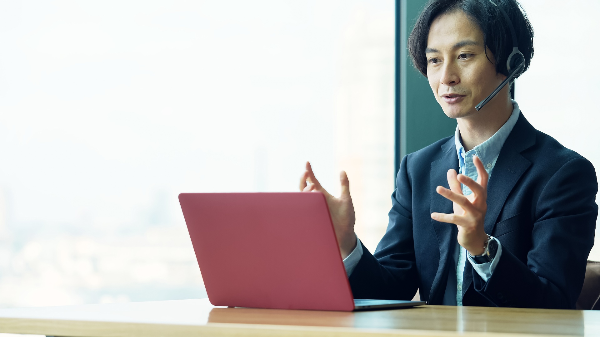 オンラインスクールも案内 | 埼玉県坂戸のFXならスリーエス Well being